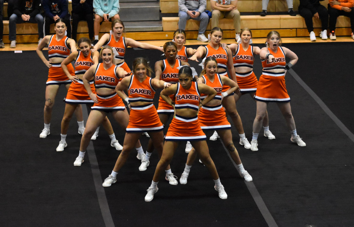 Dance Finishes 4th, Cheer 6th To Begin Competition Season at Midland Invitational