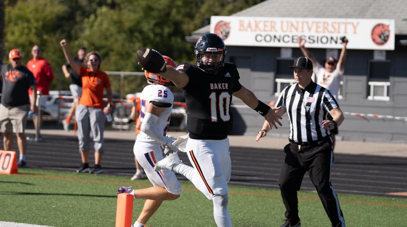 Porter’s Pick-Six Ignites Second-Half Comeback for No. 20 Baker