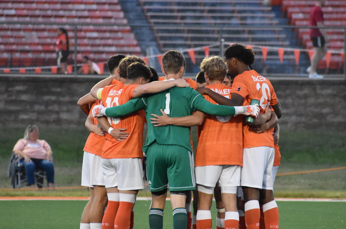 Men’s Soccer Lands Six on Daktronics NAIA Scholar-Athlete Team