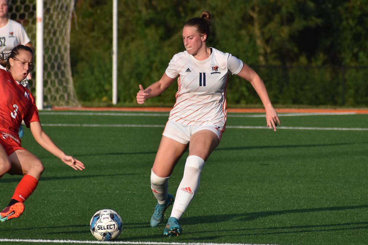 Women’s Soccer Falls in Hard-Fought Matchup Against (RV) Hastings